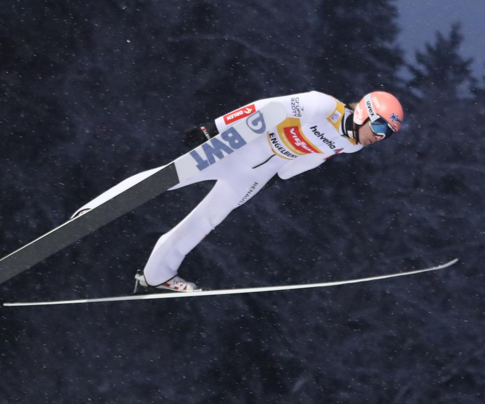Skoki narciarskie. Konkurs indywidualny PŚ w Engelbergu [WYNIKI POLAKÓW 17.12.2022]