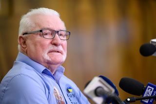 Lech Wałęsa tłumaczy się internautom po śmierci syna