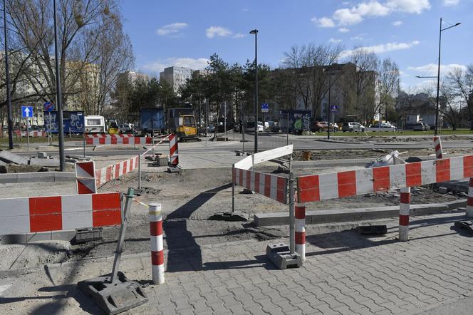 Ostatnie asfaltowanie Sokratesa. Otwarcie po majówce