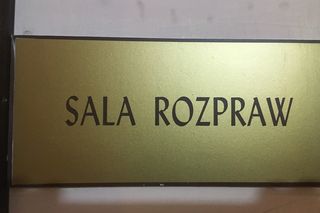 Poniżanie, zastraszanie i prywatne sprawy w pracy? Była naczelniczka policji przed sądem! 