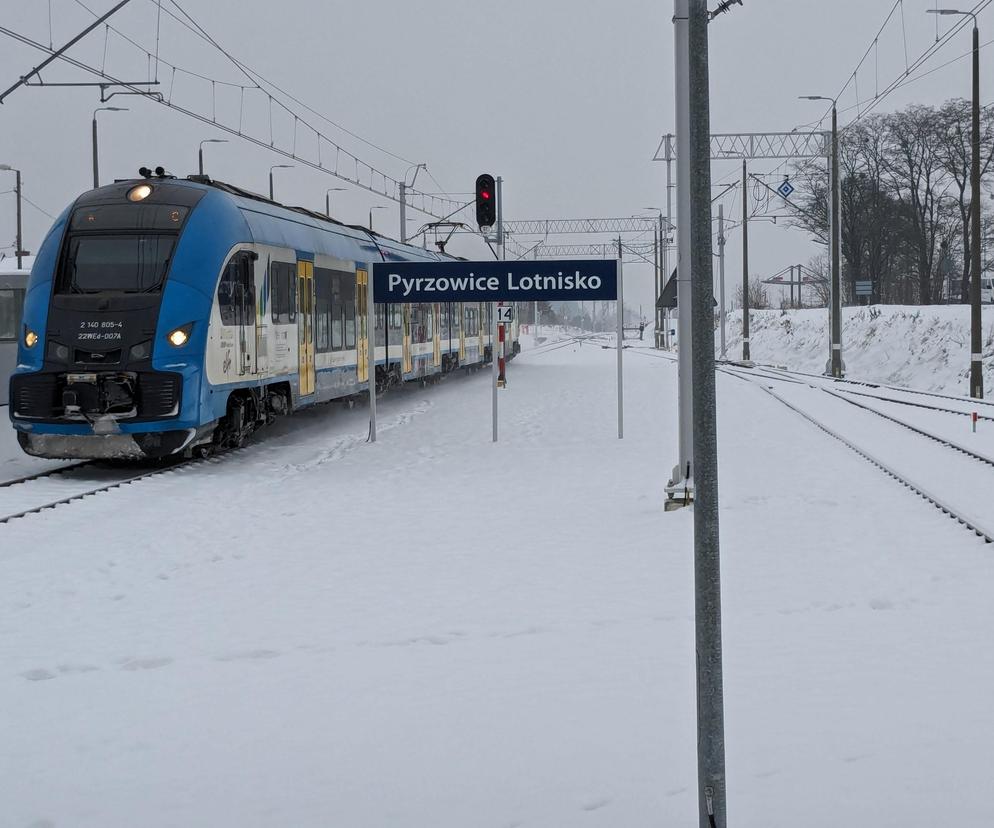 Lotnisko w Pyrzowicach. Podróżni dojadą tam od teraz pociągiem 