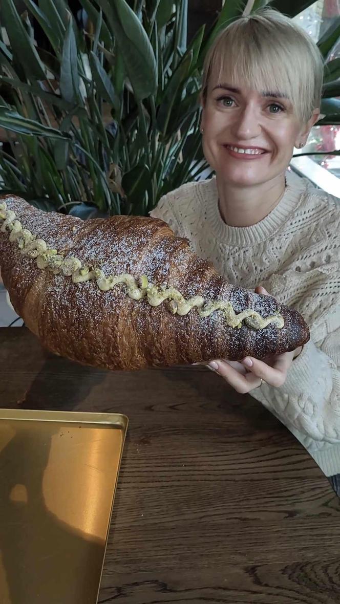 Gigantyczny croissant w Gdańsku