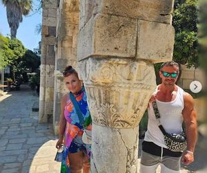 Katarzyna Skrzynecka na wakacjach, ale to córka zgarnia lajki. Te zdjęcia trzeba zobaczyć!