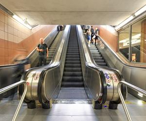 Metro w Warszawie czekają remonty i czyszczenie