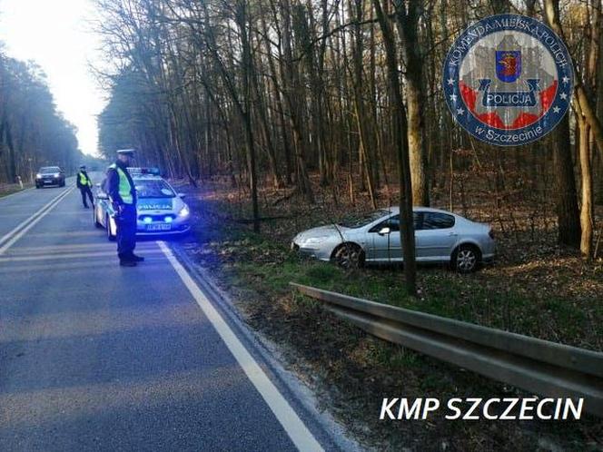 Na widok radiowozu zawrócił... i wylądował w rowie