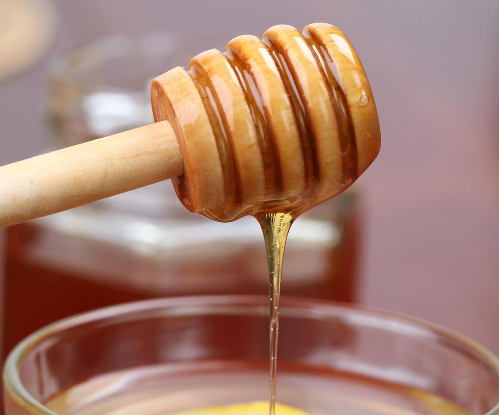 Wspierają serce, budują odporność. Dodatki do herbaty lepsze niż cytryna 