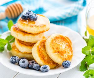 Fit placki z piekarnika. Niskokaloryczne danie nie tylko dla osób na diecie