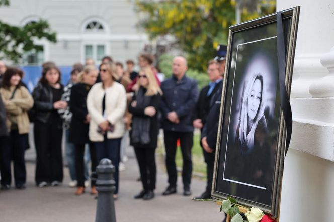 Upamiętnienie brutalnie zaatakowanej pracowniczki UW (8.05.2025)