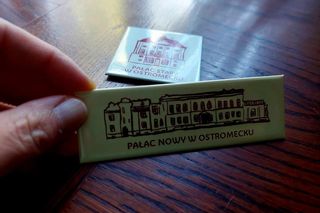 Sowa nieźle się pieni i dobrze pachnie. Nowe pamiątki z Ostromecka się podobają, ale ludzie chcą magnesu z Grubym