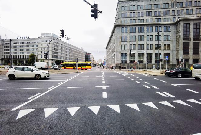 Rondo de Gaulle'a w Warszawie po frezowaniu