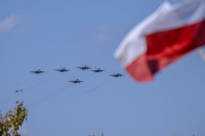 Defilada wojskowa 15 sierpnia w Warszawie