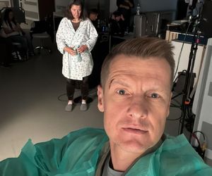 	M jak miłość nowy sezon po wakacjach 2025. Paweł (Rafał Mroczek) na planie