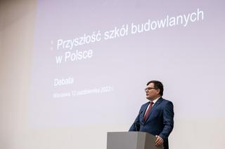 Debata „Przyszłość szkół budowlanych w Polsce” z udziałem wiceministra Piotra Uścińskiego