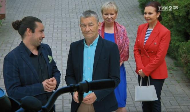 Barwy szczęścia odcinek 2518. Stefan (Krzysztof Kiersznowski), Arleta (Grażyna Brodzińska), Basia (Sławomira Łozińska), Vincenzo (Alessandro Curti)