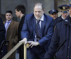 Wyrok Harveya Weinsteina unieważniony! Płakał łzami radości
