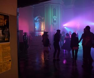 Rybnik. Urządzili całonocną imprezę techno w kaplicy. Tak wyglądala, mamy zdjęcia!