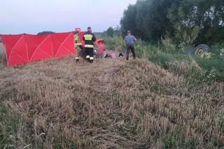 Tragiczny wypadek w Kosinie. Rolnik utonął podczas pracy w polu