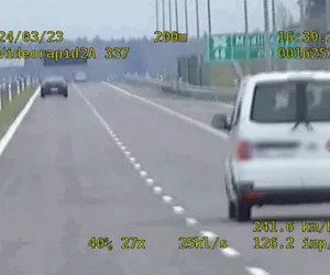 Pędził bentleyem jak demon prędkości! Jest nagranie