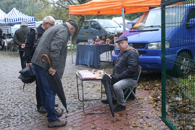 Prawdziwe perełki na Jarmarku Staroci w Bytomiu. Było z czego wybierać