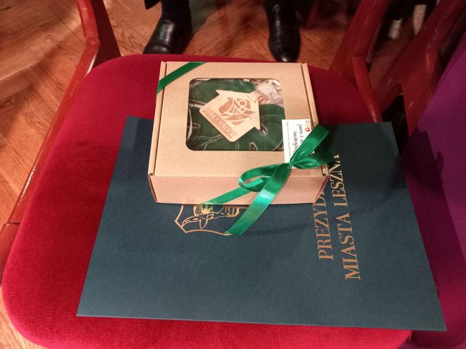 Jubileusz stowarzyszenia "Nasz Dom - Nasz Świat" i Warsztatów Terapiii Zajęciowej w Lesznie