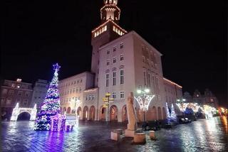 Opole. Świąteczny klimat na RYNKU! Zobacz, jak wygląda centrum miasta na Święta! [ZDJĘCIA]