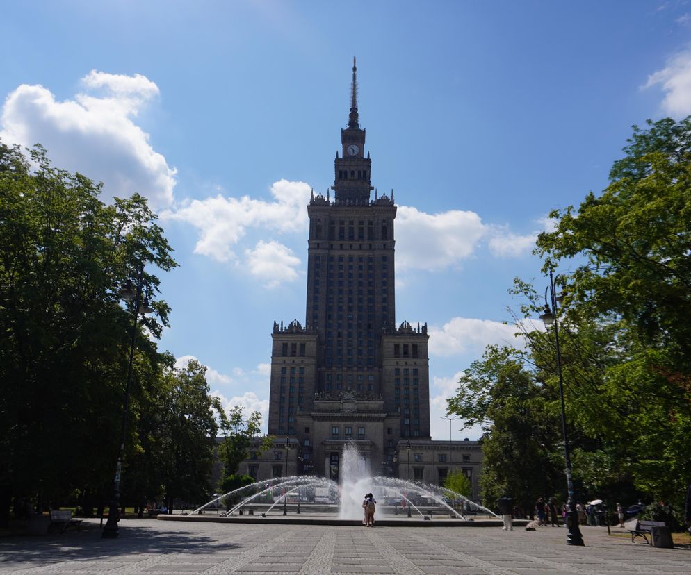 Pasaż przy Pałacu Kultury i Nauki doczeka się remontu. Miasto wyda miliony na nową nawierzchnię i zieleń