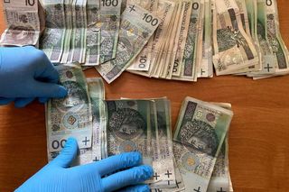 Atak na dworcu w Bydgoszczy. Łupem sprawców padły pieniądze i biżuteria