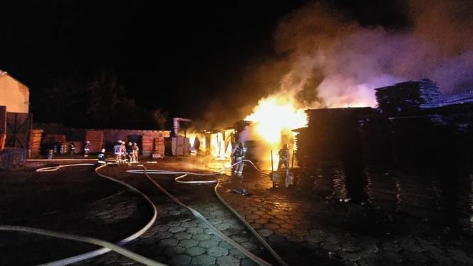 Kuce. Pożar tartaku, ogromne straty