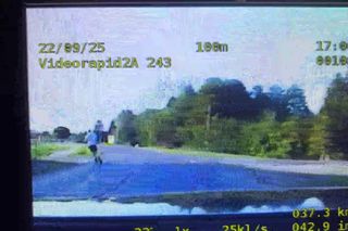 14-latek uciekał na hulajnodze przed policją