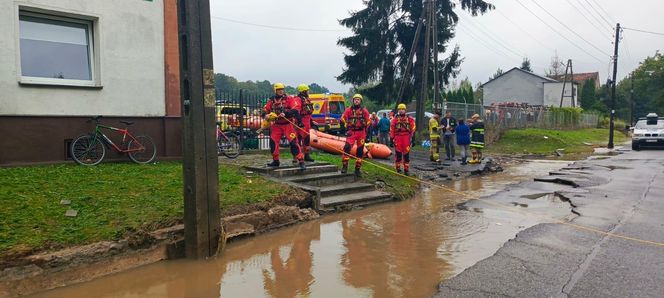 Ratownicy Zachodniopomorskiego WOPR pomagają na południu Polski