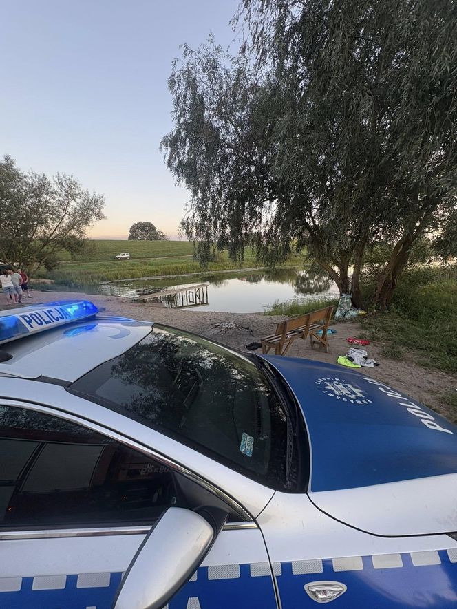 Tragiczny skok do wody pod Bydgoszczą! 16-latek trafił do szpitala