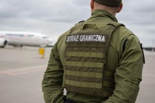 Miał gwarantowaną pogodę na Majorce. Coś mu strzeliło do głowy i postanowił zażartować na lotnisku w Pyrzowicach