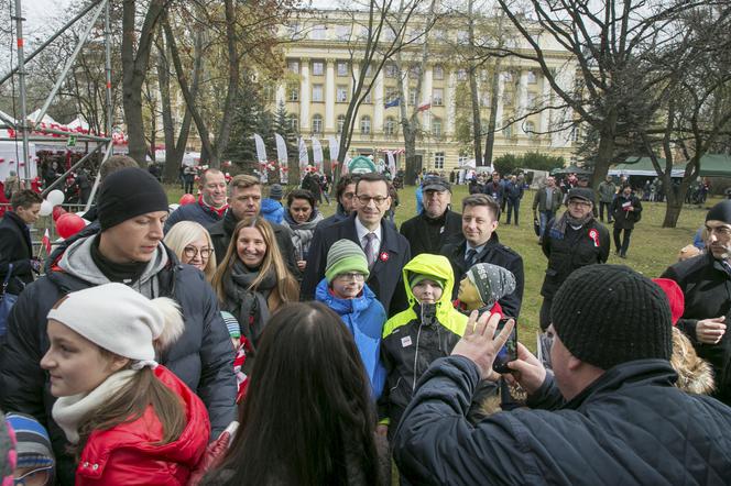 Premier zaprosił na piknik dla Niepodległej