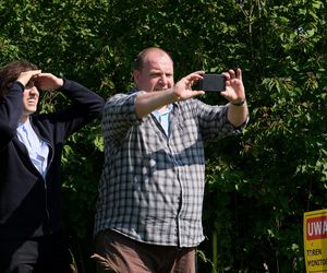 M jak miłość odc. 1894. Tadeusz (Bartłomiej Nowosielski), ksiądz Grzegorz (Paweł Janyst)