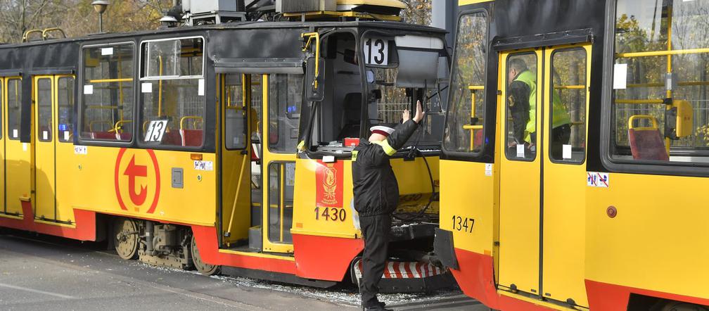 Wypadek tramwajowy przy ul.Elekcyjnej w Warszawie