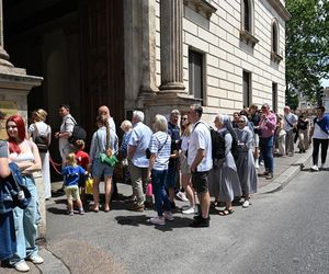 Głosowanie w lokalu wyborczym w Instytucie Polskim w Rzymie