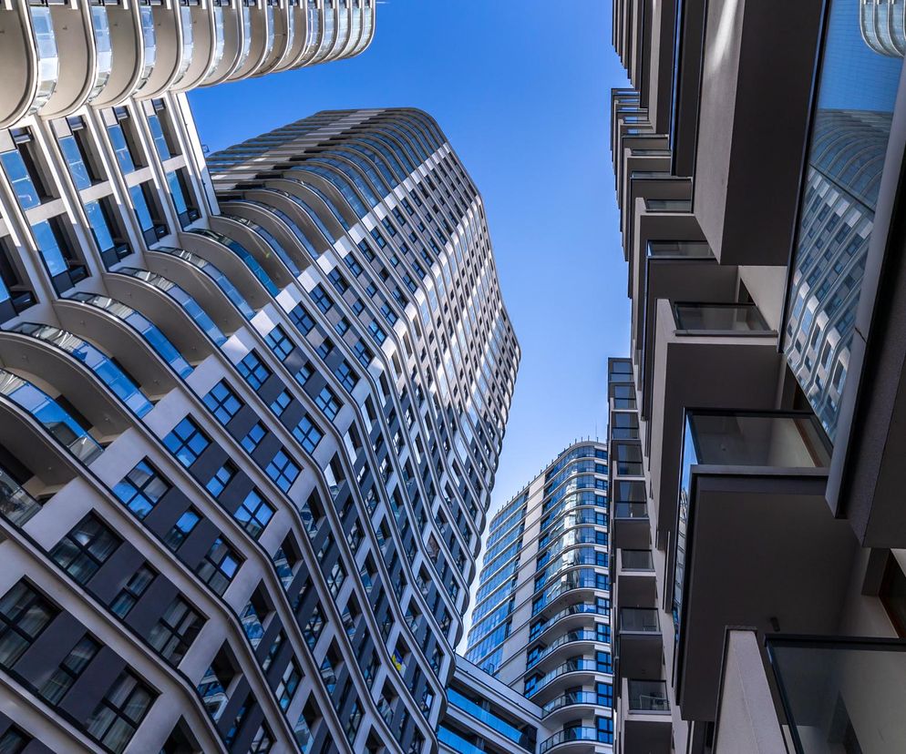 W warszawskim Hongkongu pachnie chlebem i śmieciami. Bliska Wola Tower