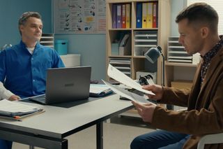 Barwy szczęścia, odcinek 3168: Karol (Jan Wieczorkowski), Darek (Andrzej Niemyt)