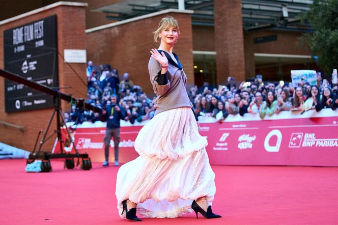 Jennifer Lawrence idzie pod nóż! Powiększy biust, ale tego nie zrobi nigdy