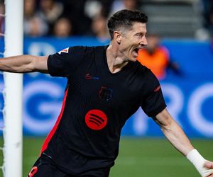FC Barcelona z Lewandowskim idą po mistrzostwo! Dzisiejsze derby z Espanyolem zobaczymy na żywo