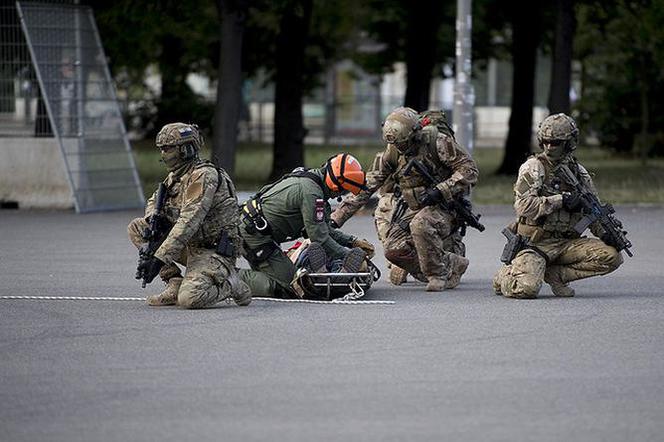 GROM