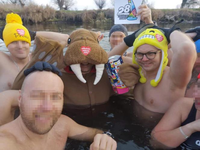 Warszawscy urzędnicy licytują na WOŚP