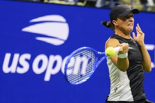 Nerwowo przed meczem Igi Świątek w US Open! Kibice wzburzeni. Co oni wyprawiają?!