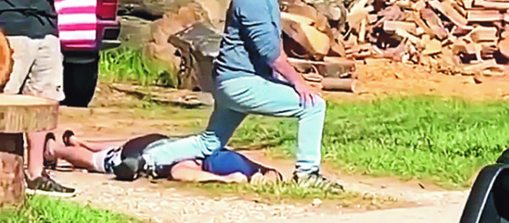 Strażnik więzienny prowokował demonstrantów