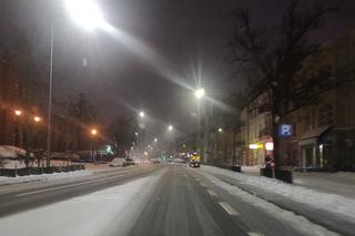 Trudne warunki na drogach Olsztyna. Policja apeluje o zachowanie szczególnej ostrożności