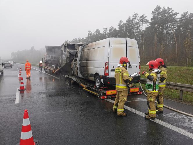 Spaliły się nowe busy na S5. Na jednego czekał klient w Lesznie 