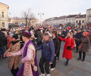 33. Finał WOŚP w Kielcach. Polonez w Rynku