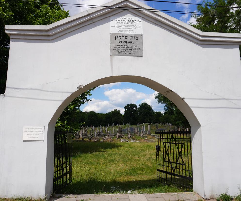Zabytkowy cmentarz z XIX wieku. To ostatnia taka ocalała nekropolia w Białymstoku