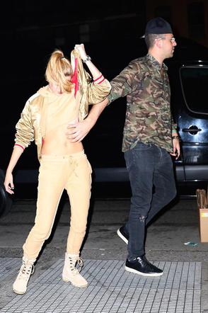 Hailey Baldwin po koncercie Rihanny