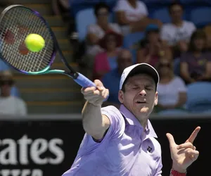 Hubert Hurkacz zagra w 2. rundzie! Kiedy, o której godzinie i z kim? [AUSTRALIAN OPEN 2023]